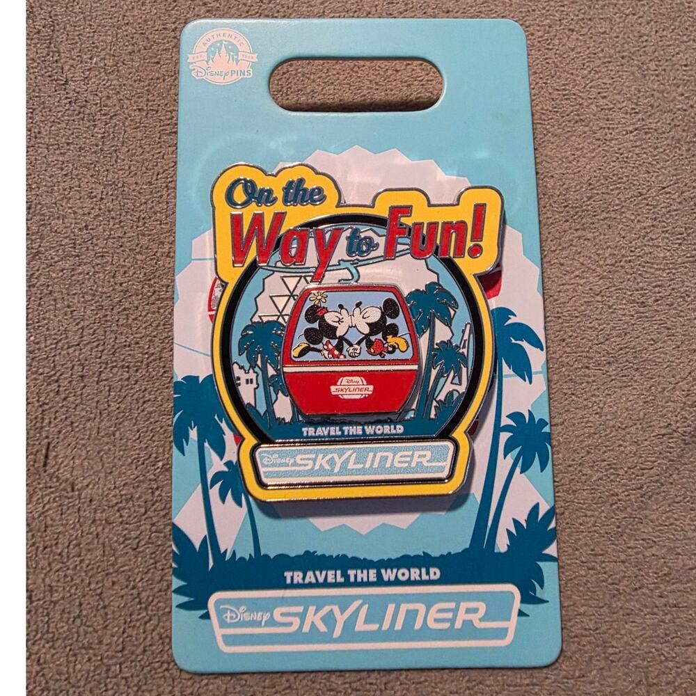 Disney Pin 2022 WDW Skyliner Mickey & Minnie On The Way To Fun Swivel Gondola